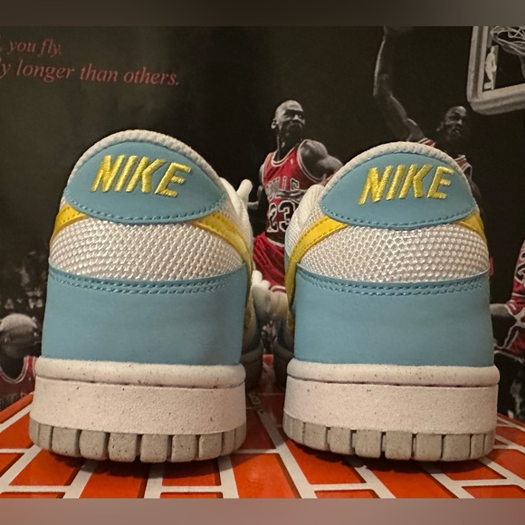 Nike Dunk Low “Homer Simpson” GS 7Y  DX3382-400 - Picture 7 of 9